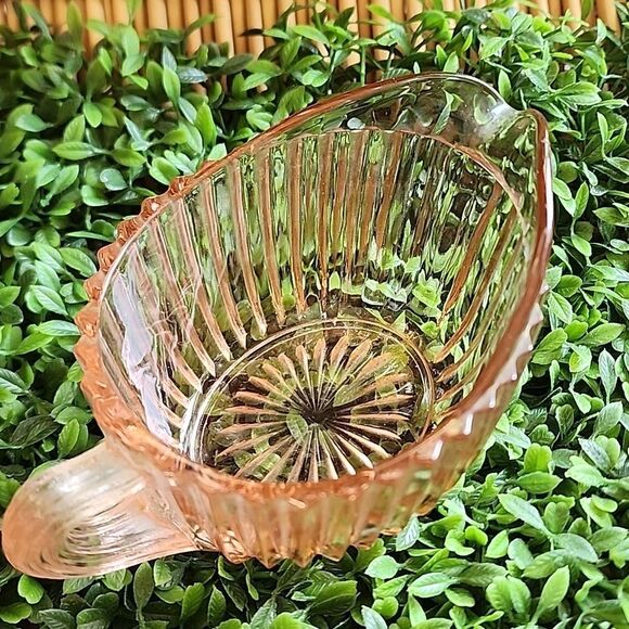 Vintage Queen Ann Depression Glass Creamer - Picture 8 of 11